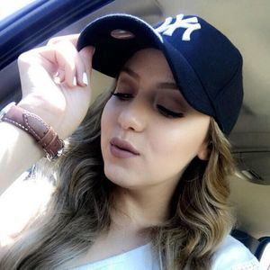 Meet your Posher, Carolina